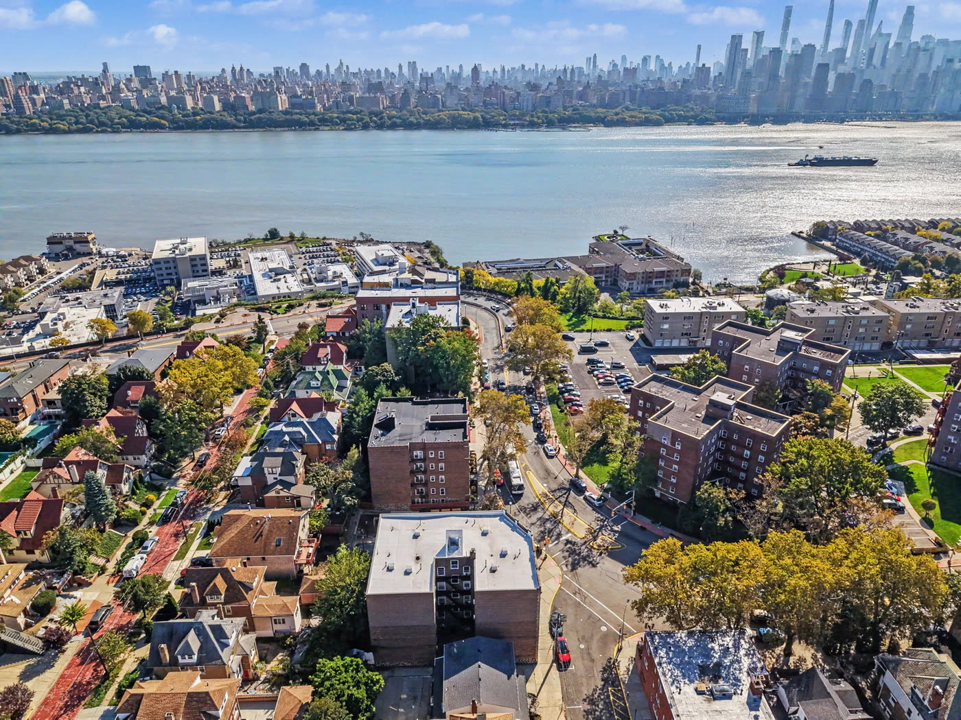 18 74th Street from above, with Midtown Manhattan across the Hudson